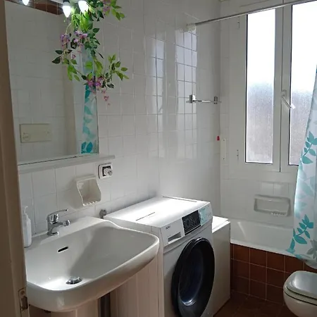 Marine Sea View Apartment *