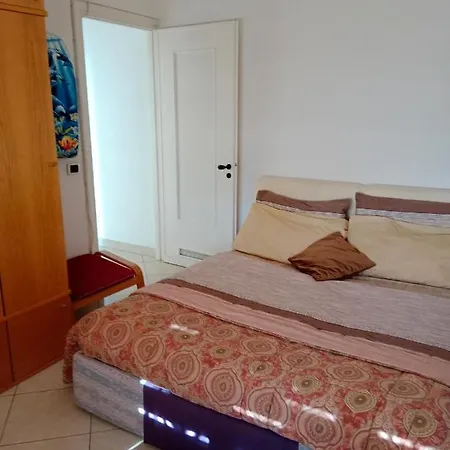 Marine Sea View Apartment